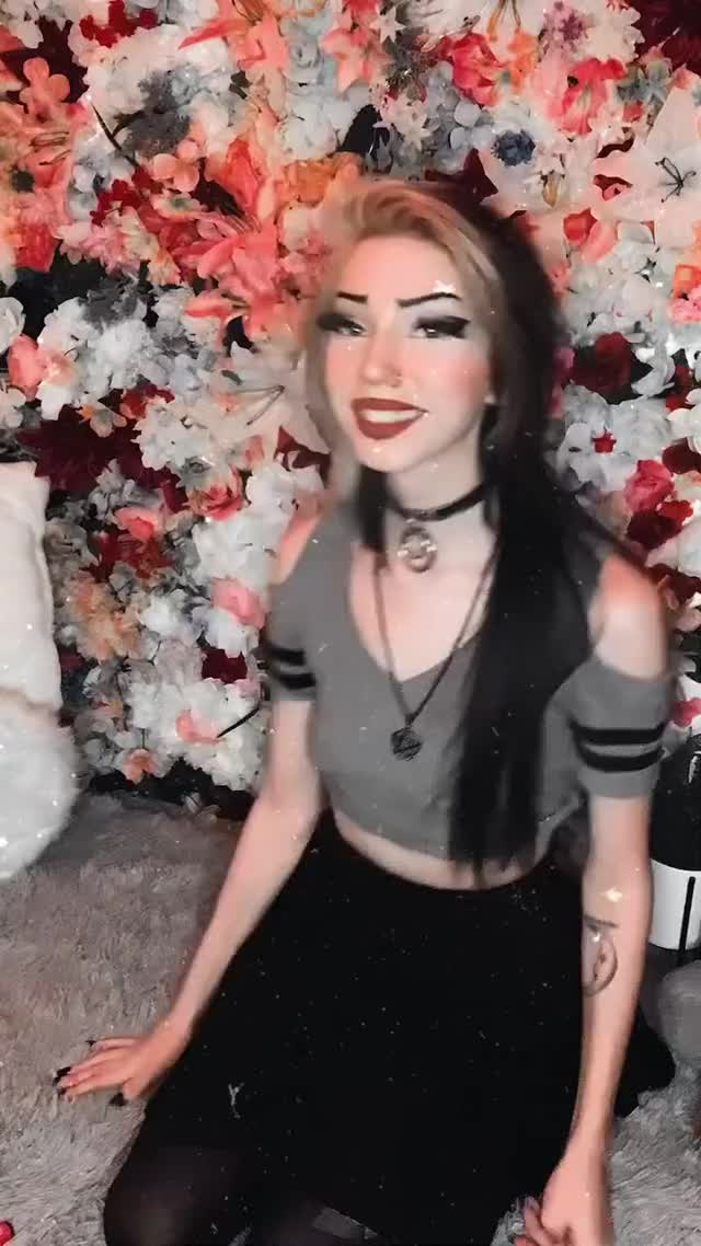 (OC) wanna play like we’re some birds and bees ? ?