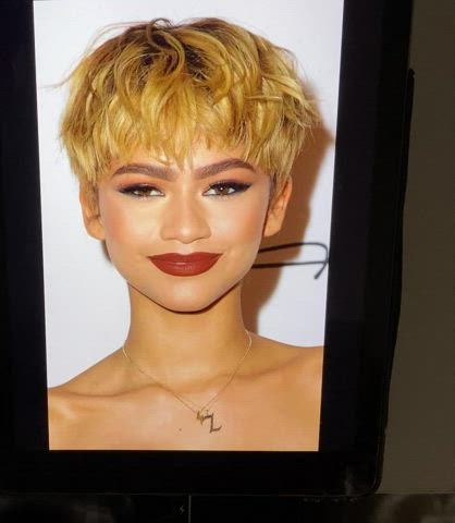 Zendaya cum tribute