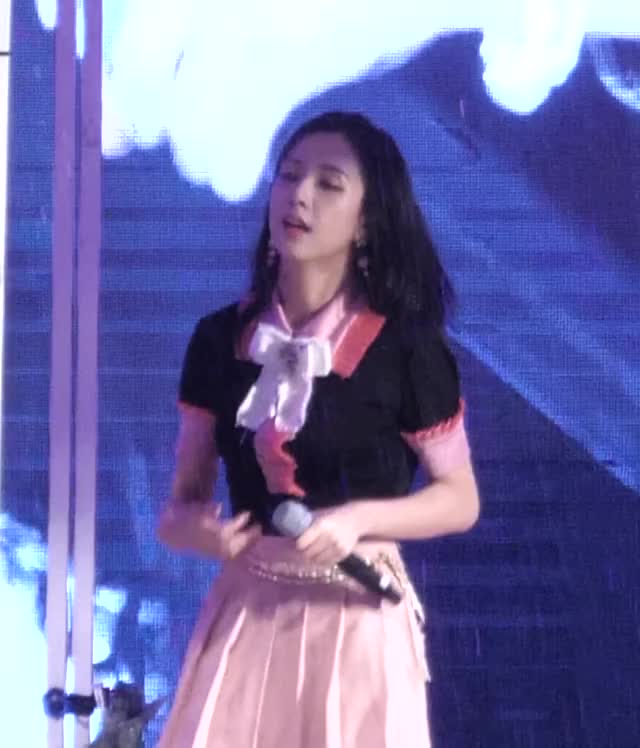 BlackPink Jisoo Wet & Bouncing Lead GFY