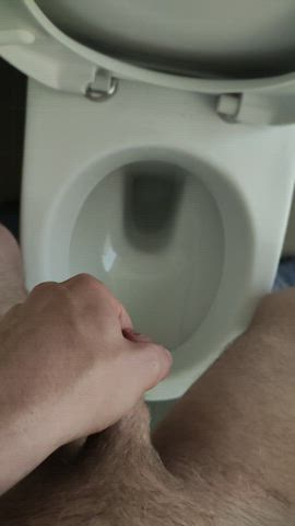 Pee standing