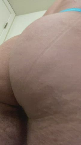 Hope you guys like my ass jiggling for you