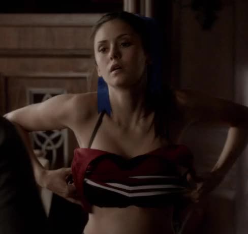 Nina Dobrev in TVD