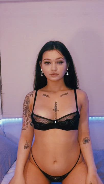 Been gone for a little while but I’ve missed you all 😘 (nsfw)