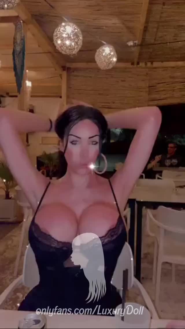 Bouncing Boobs