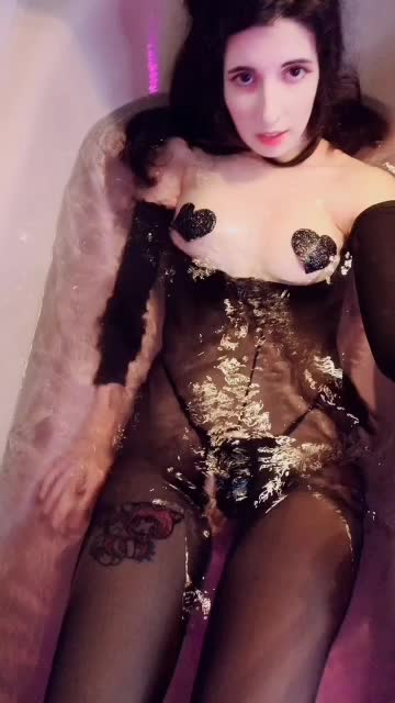 Bathing in my wet tight nylon bodystocking and pasties <3