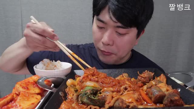 균_순대곱창볶음 넓적당면추 볶음밥 리얼사운드 먹방-4