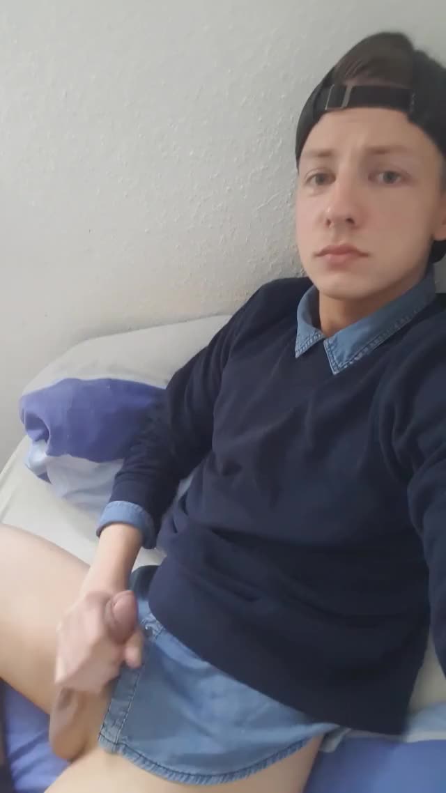 Someone gonna help a teen out?