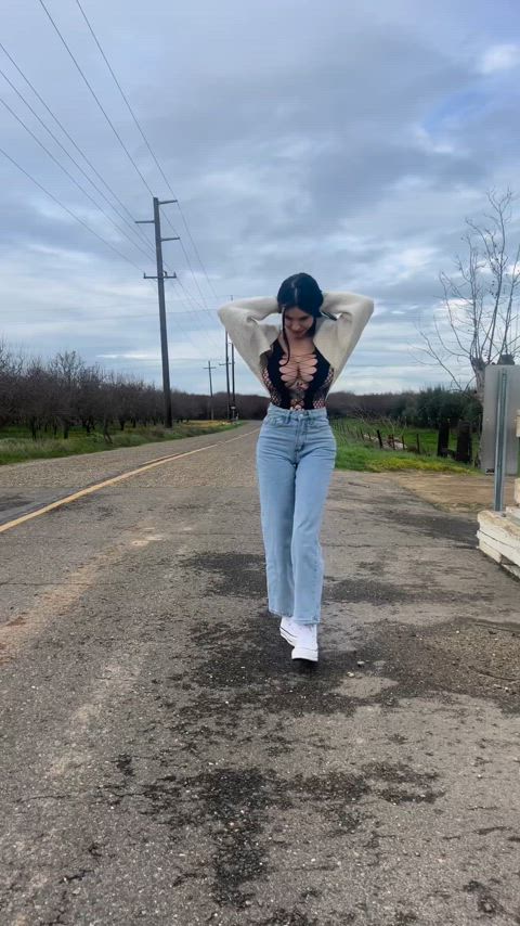 big tits fake tits irish sideboob swedish gif