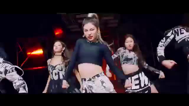 ITZY - Yeji Center