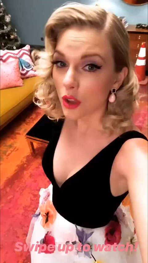 blonde sexy taylor swift gif