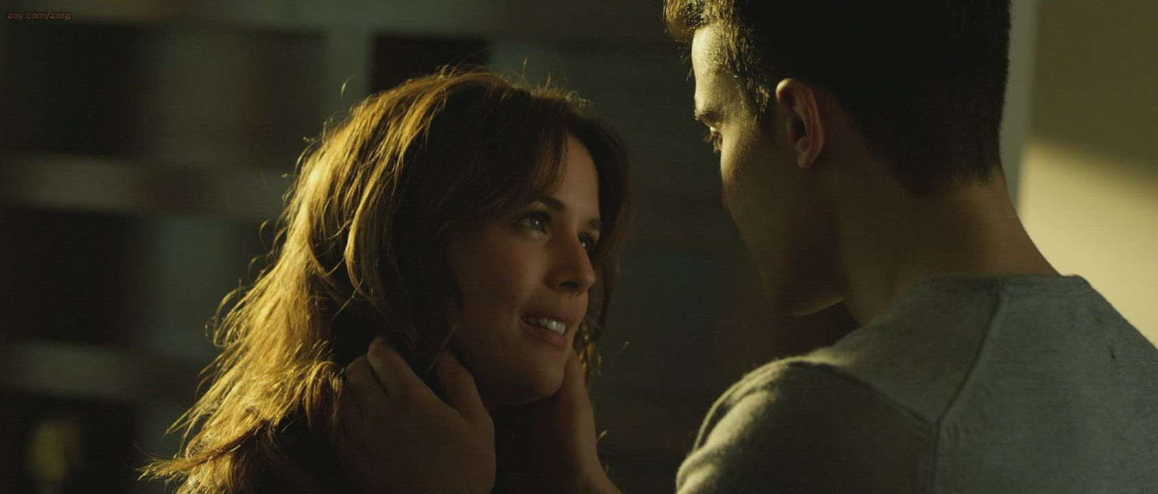 Adriana Ugarte Breathtaking Plot in Combustion (2013)