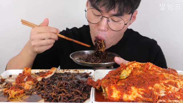 치윤_트러플오일 짜파게티 + 실비김치 먹방-4