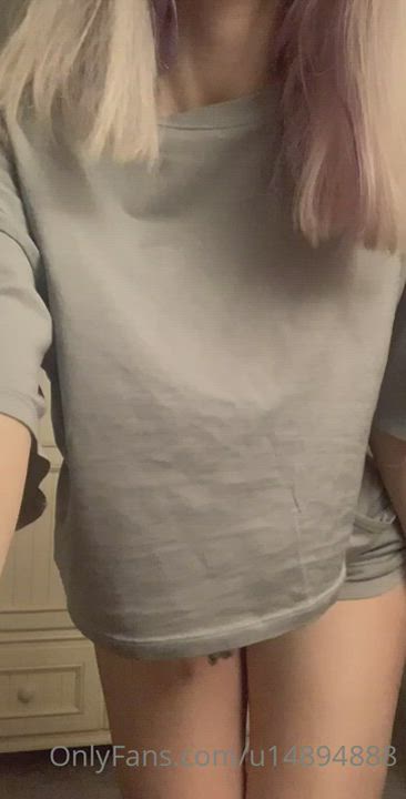 Sky Bri - Titty drop and twerk