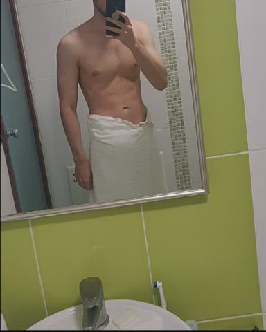 Oops I dropped my towel, can you bend over and pick it up?