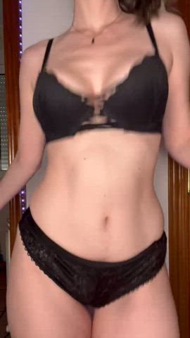 amateur big tits fansly natural natural tits onlyfans teacher tits gif