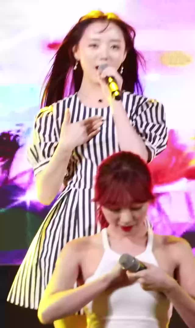 4K 180825 러블리즈 (Lovelyz) '그날의 너' (That day) 미주 Mijoo 직캠 by