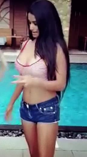 poonam 1 (2)
