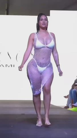 Sheesh that walk to vicious, the ass too
