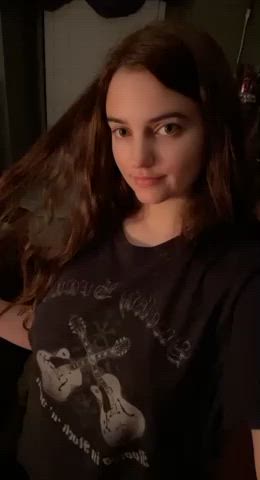 Hiding under my T-shirt👀