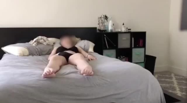 (RUR)(Re-Upload Request) White girl cant stop cumming around black boyfriend
