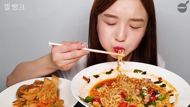 햄지_낙지한마리 통째로 올린 라면 먹방-4