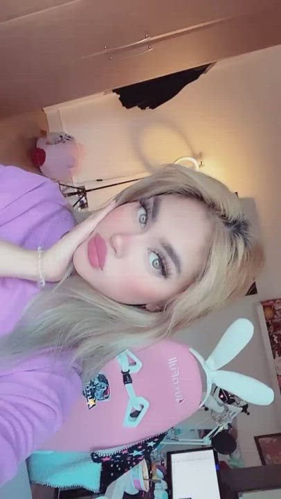 Can Anyone trib me please? <3