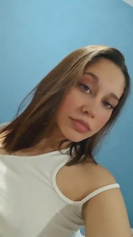 Barely legal 🤫 men's favorite 😏 Perfect girlfriend 🍐 Online all day💦
