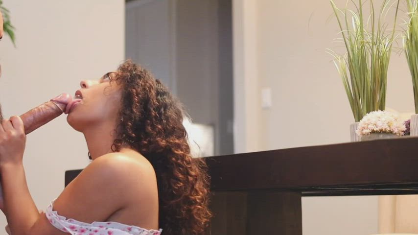 Cumshot in the office. Mega link in the comments.
