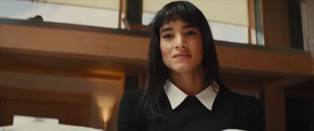 Gazelle cuts down the middle of Lancelot with bladed prosthetic legs-Kingsman.The.Secret.Service.201