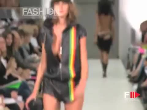Very awkward and brief nipslip, but literally perfect boobs