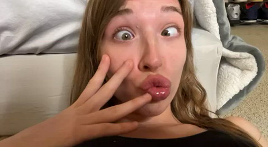 Would you fuck me and nut on my face while I’m cross eyed?🤪💘💦