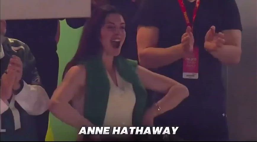 anne hathaway celebrity smile tits gif