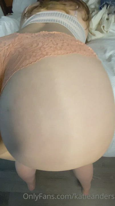 Big Ass Pawg Twerking White Girl gif