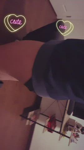 So which ya choosing? My bottom half or my upperhalf? :33