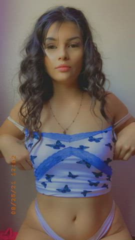 Im so horny, I want a guy to just fuck the shit out of me
