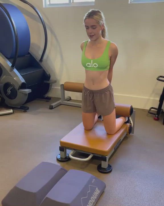KiKi Titty WorkOut