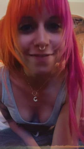 Wanna join my livestream? I’ll be live on OF this Sunday 😘