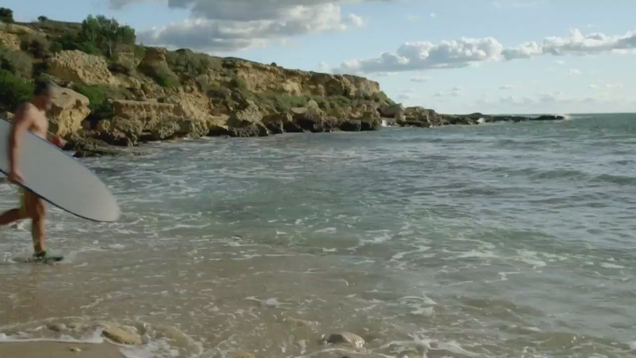 Il existe une section plage naturiste près du Camping Paradis? S11E06: Telle mère