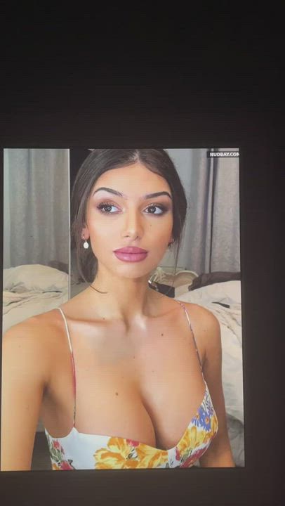 Mimi keene💦💦