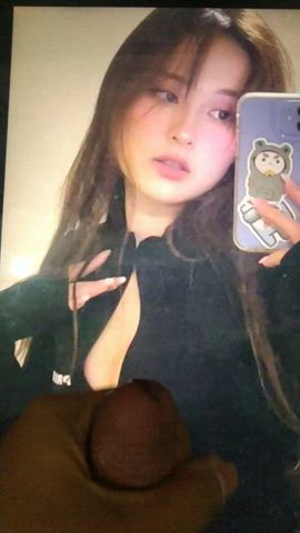 This Tinakitten post just begging to get cum on
