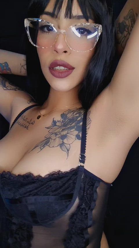 Hey loser, get your tongue ready because my armpits are here to be licked!