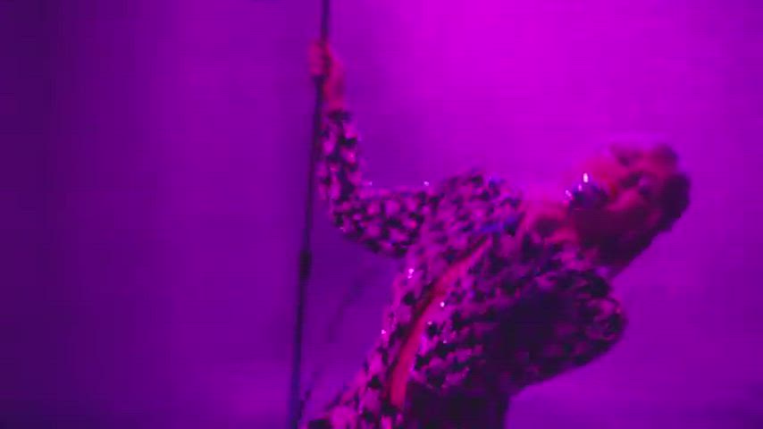Miley Cyrus gif