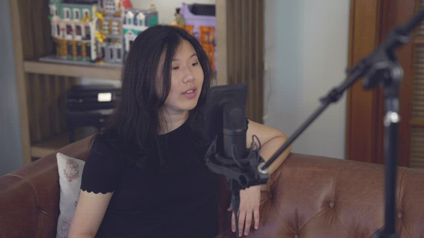 Onlyfans girl called out on Podcast for lying about cheating