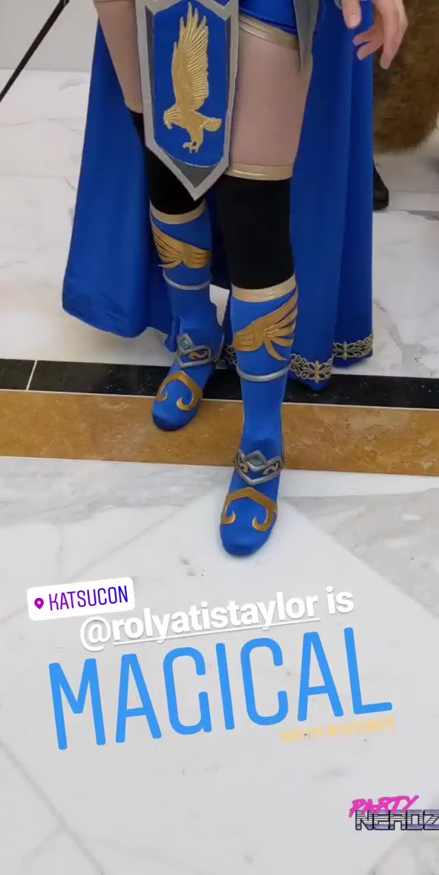 Cosplay Rolyat gif