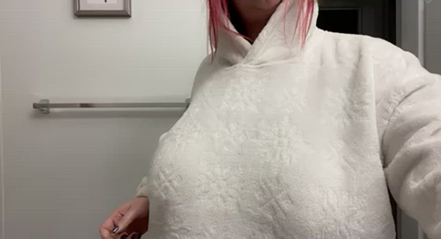 These big tits are back! Happy New Year!