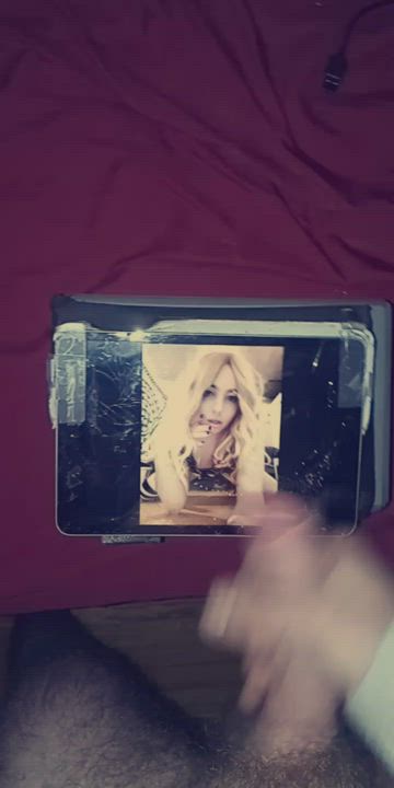 Another beautiful trap has my cum ???