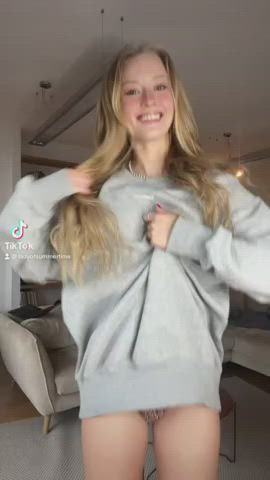 everything is better without clothes <3