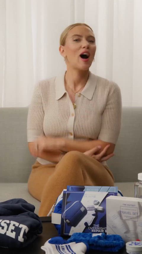 big tits celebrity scarlett johansson gif