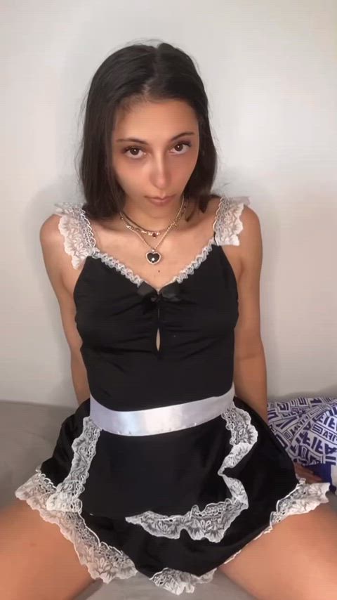 18 years old maid petite small tits sweetpetite teen virgin yoursluttymaid amateur-girls