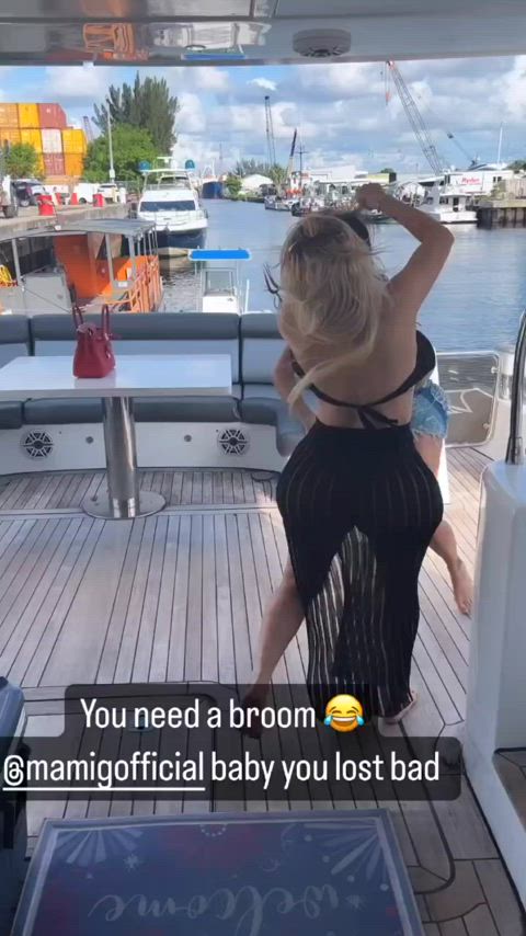 Bolted on drama! ☠️🍑